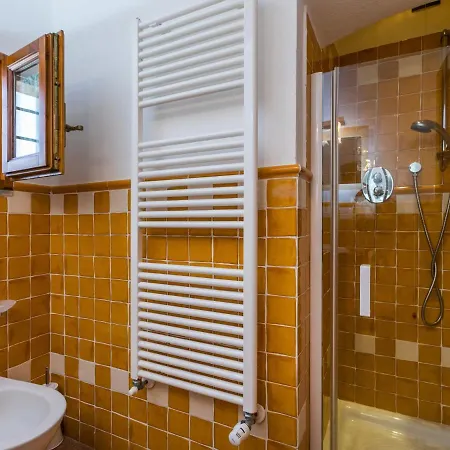 Francigena-2 By Interhome Apartamento